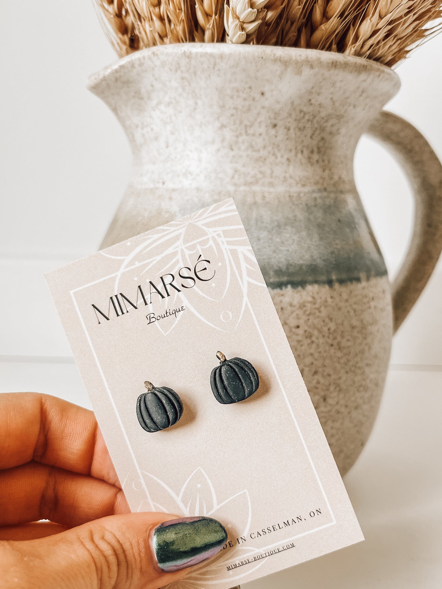 Chic Black Pumpkin Studs